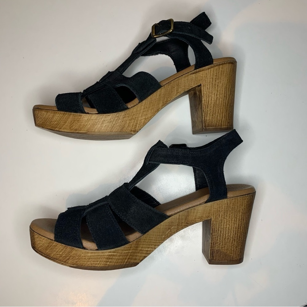 ERIC MICHAEL - SAVY Black Suede Wooden Style Platform Sandals - Picture 2 of 9
